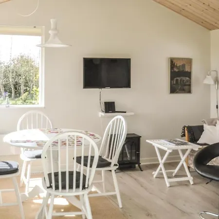 One-bedroom Holiday In *